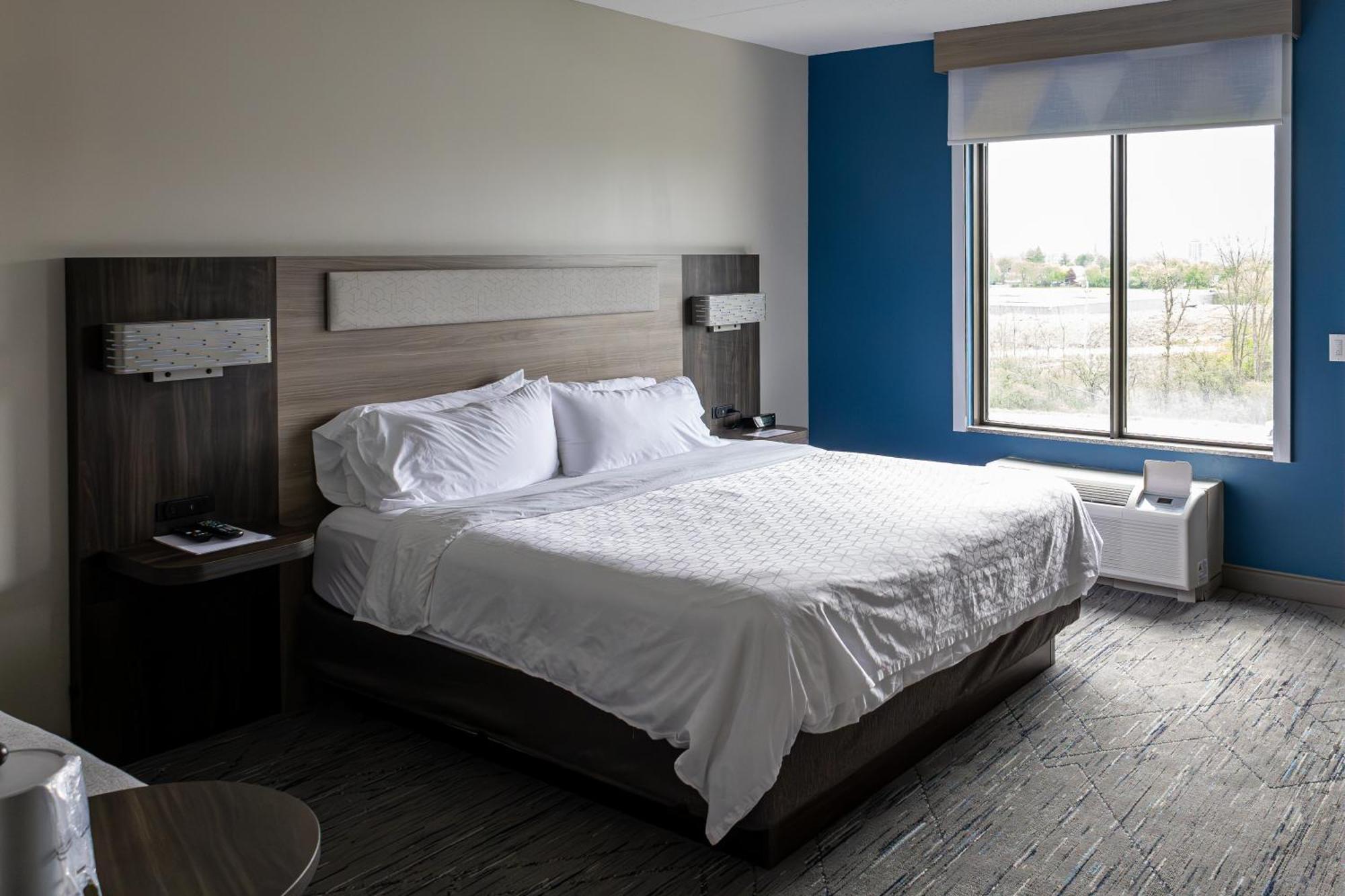 Holiday Inn Express Hotel & Suites Brockville By Ihg Εξωτερικό φωτογραφία