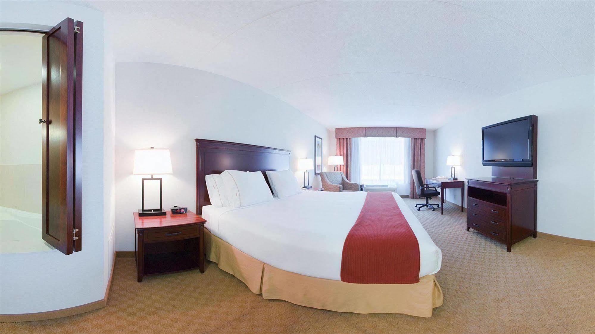 Holiday Inn Express Hotel & Suites Brockville By Ihg Εξωτερικό φωτογραφία